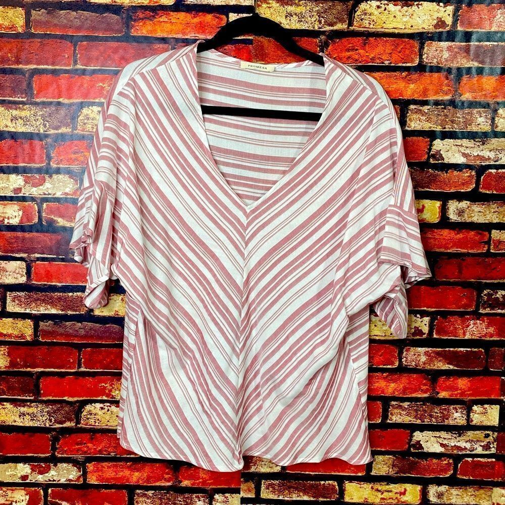 5 for $25🔥 Small Vertical Striped Pink and White‎ Promesa Bell Sleeve Blo